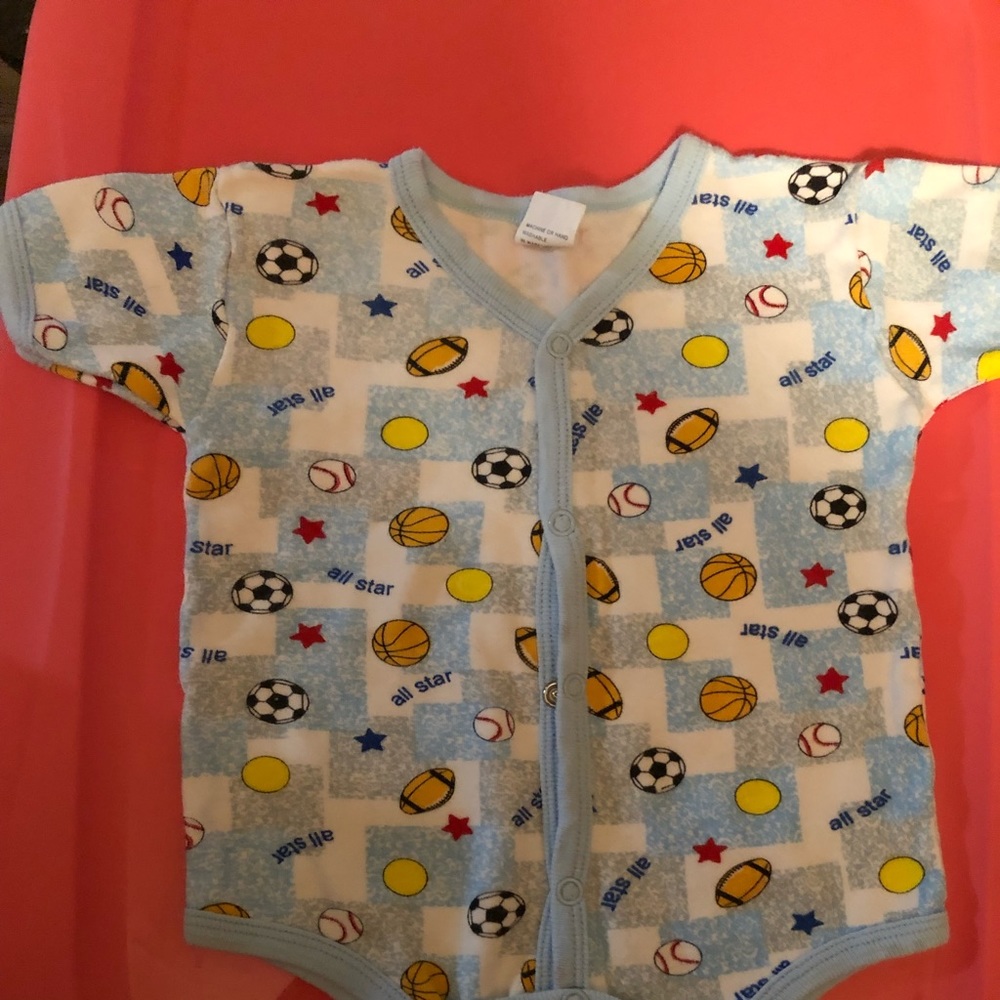 Boy’s Bundle - Picture 4 of 4